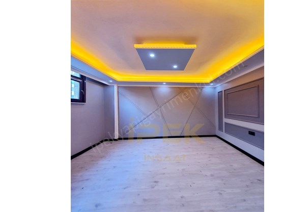 METRO   MEYDAN DİBİNDE, BEYLİKDÜZÜ İPEKTEN; FULL KREDİ 2+1 EV!