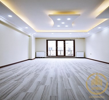 BEYLİKDÜZÜ İPEKTEN ANA CADDE ÜZERİNDE FULL KREDİ 3+1 FIRSAT  DAİRE!!