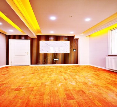 BEYLİKDÜZÜ İPEK İNŞAATTA GÖZ ALICI TASARIMA SAHİP 2+1 GİRİŞ.KAT