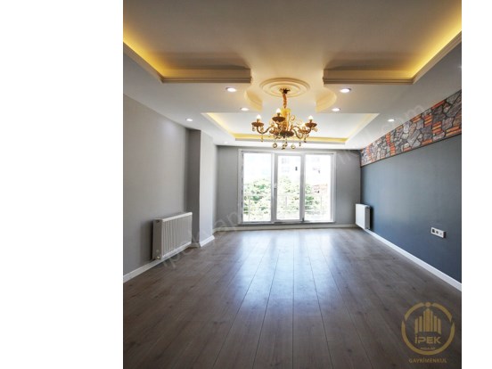 İNNOVİAlara komşu, ANA CADDE üzeri GÜNEY cephe geniş ACİL 3+1.!