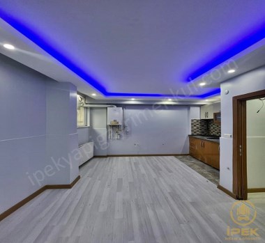 BEYLİKDÜZÜ İpekten FIRSATTT; Metrobüse yürüme mesafesinde 2+1 bahçe katıı !!