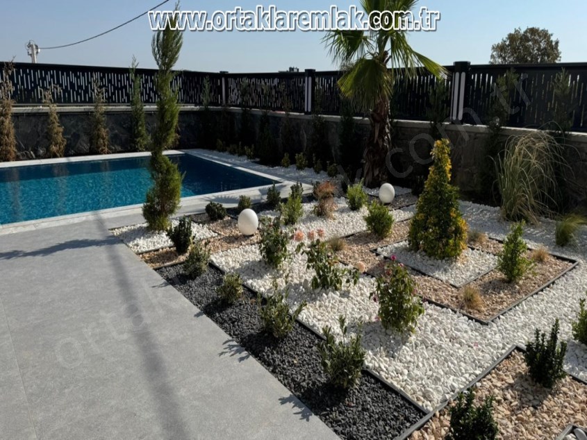 **GÖVEÇLİKTE_ULTRA_LÜKS_SATILIK_HVUZLU_VİLLA**