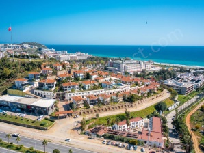 Sharapsa Villaları Konaklıda Satılık Lüks 4+1 Villa   Denize 550 m, Geniş Sosyal Olanaklar