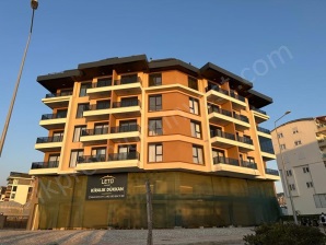 ZU VERKAUFEN: 1+1 MÖBLIERTES NEUBAU-APARTMENT IN CORNER RESIDENCE KARGICAK / ALANYA MIT MEERBLICK