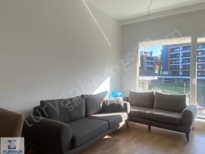 ELEGANTPARKTA SOSYAL TESİSLİ BLOKTA KISMİ EŞYALI KİRALIK 2+1