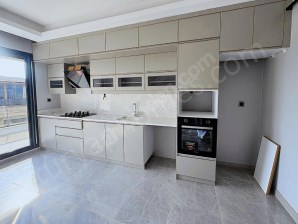 YALOVA MERKEZ GAZİ PAŞA CADDESİNDE SATILIK LÜKS 3+1