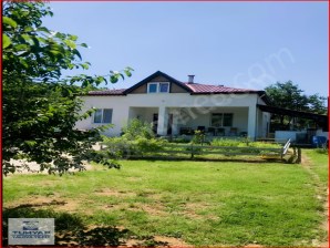 Safran Yolunda 2576 m² Arazi İçinde Müstakil Villa   Aronya Bah