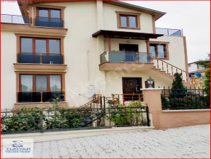 Termal Akköyde Satılık 7+2 Villa   Doğa Manzaralı, 403 m² Arsa,