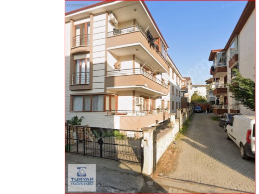 Giriş Kat 3+1 120 m² Ferah satılık Daire