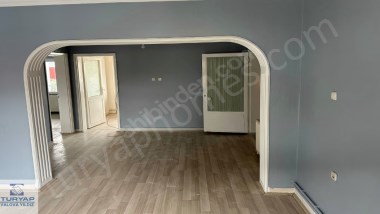UZMANLAR HASTANESİ YAKINI 2+1 GENİŞ BALKONLU KİRALIK DAİRE