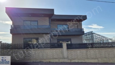 YALOVA KADIKÖYDE 6+2 ÖZEL TASARIM LÜKS VİLLA