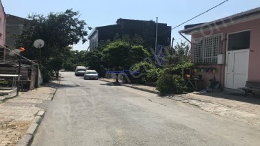 MAHMUTBEY MAHALLESİ  HACİBOSTANDA (MİA) TİCARİ İMARLI SATILIK ARSA 