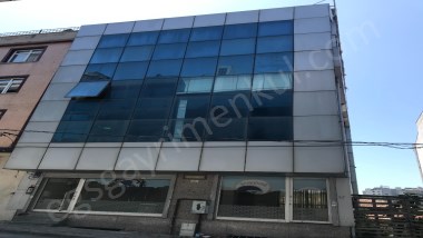 İSTOÇ KARŞISINDA KOMPLE SATILIK KULLANIMA HAZIR BOŞ BİNA!