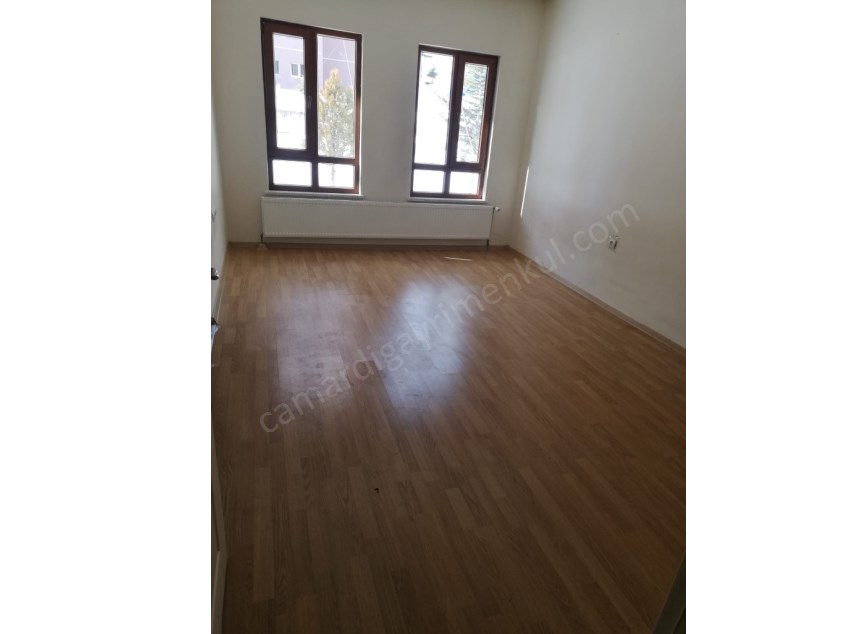 Çamardı Merkezde 3yaşında Satılık 2+1 Daire  