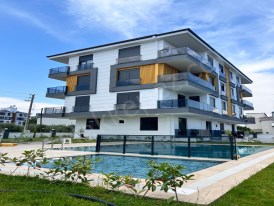 ANTALYA KEPEZ VARSAK AYANOĞLU MAHALLESİNDE 3+1 LÜKS KİRALIK HAVUZLU SIFIR EBEVEYN BANYOLU DAİRE
