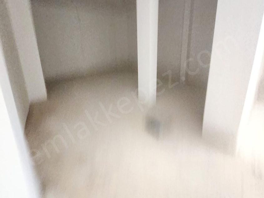 KARŞIYAKAMAHALLESİNDE CADDE ÜZERİ 587 M2 SATILIK DÜKKAN