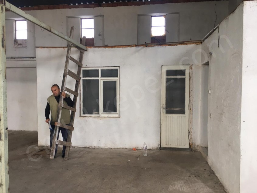 ÇAMKÖY KİRELIK DEPO 450 M²