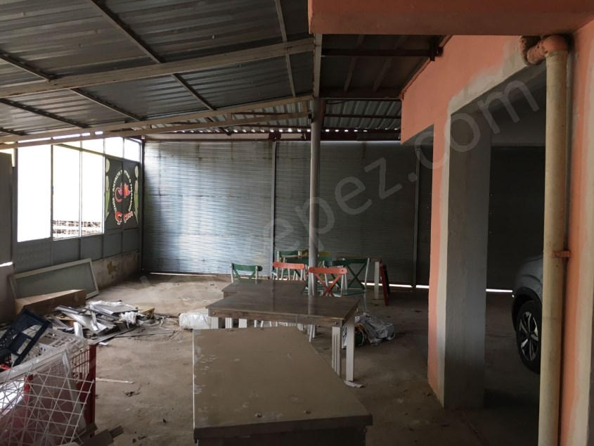 ZYTİNLİKTE KİRALIK KÖŞE BAŞI DÜKKAN 