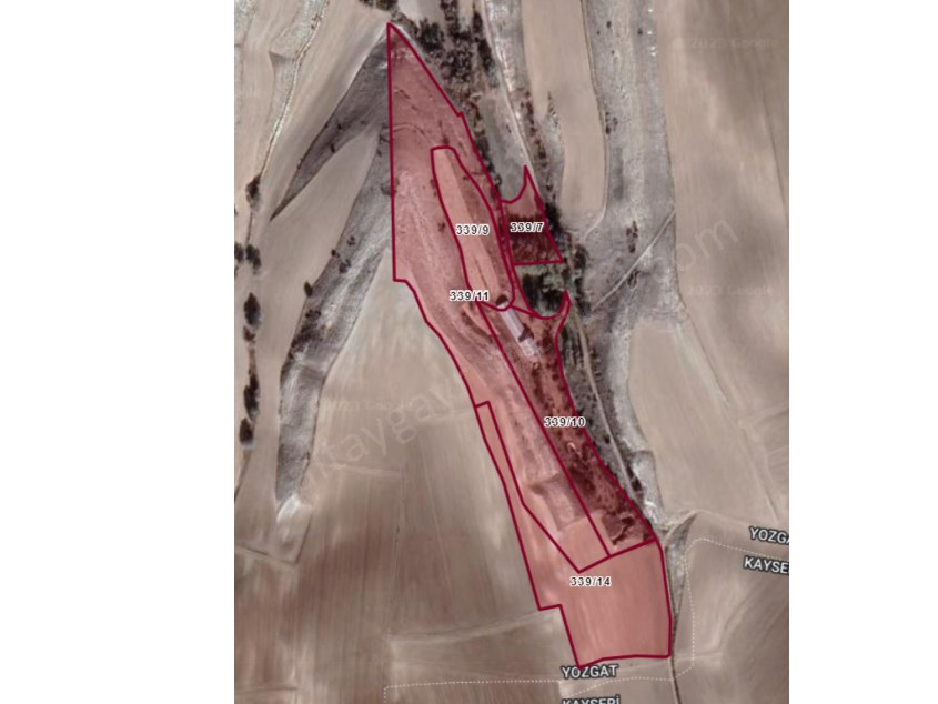 FELAHİYE DE SATILIK ÇİFTLİK