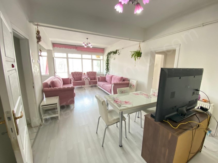 ESKİ TERMİNAL KARŞISI İÇİ YAPILI SATILIK DAİRE