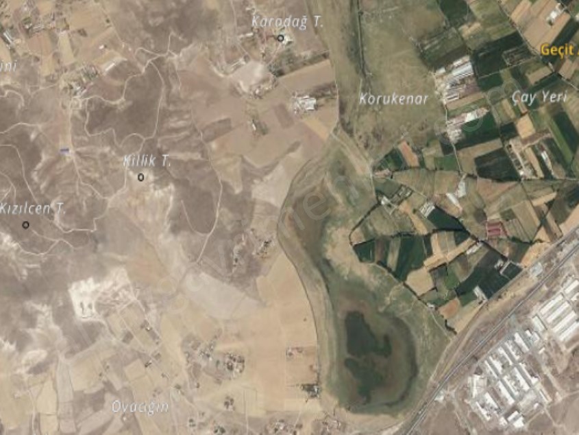 YEŞİLYURTTA SATILIK TARLA