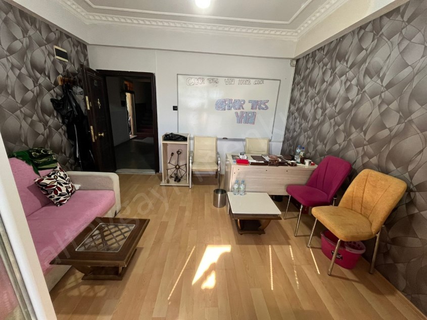 HUNAT TA SATILIK OFİS % BÜRO