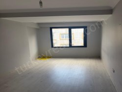 Zeytinburnu 3+1 Flat with Master Bathroom for Sale