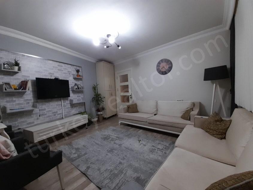 Flat for Sale in Young Building in Kağıthane
