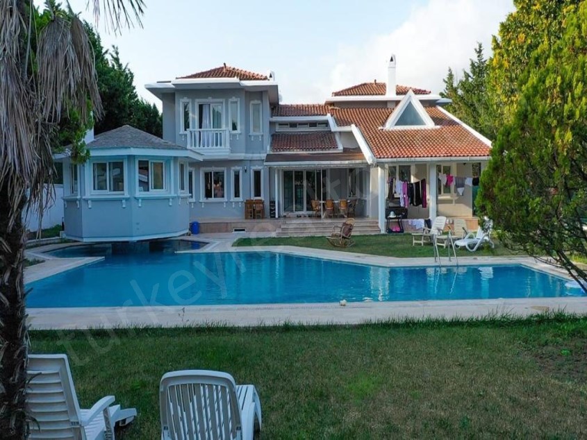 New Luxury Villa for Sale in Silivri Kavaklı