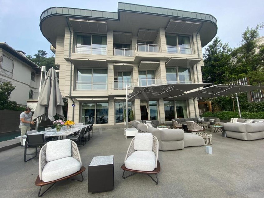 Mansion for Sale with Its Unique View in Anadolu Hisarı