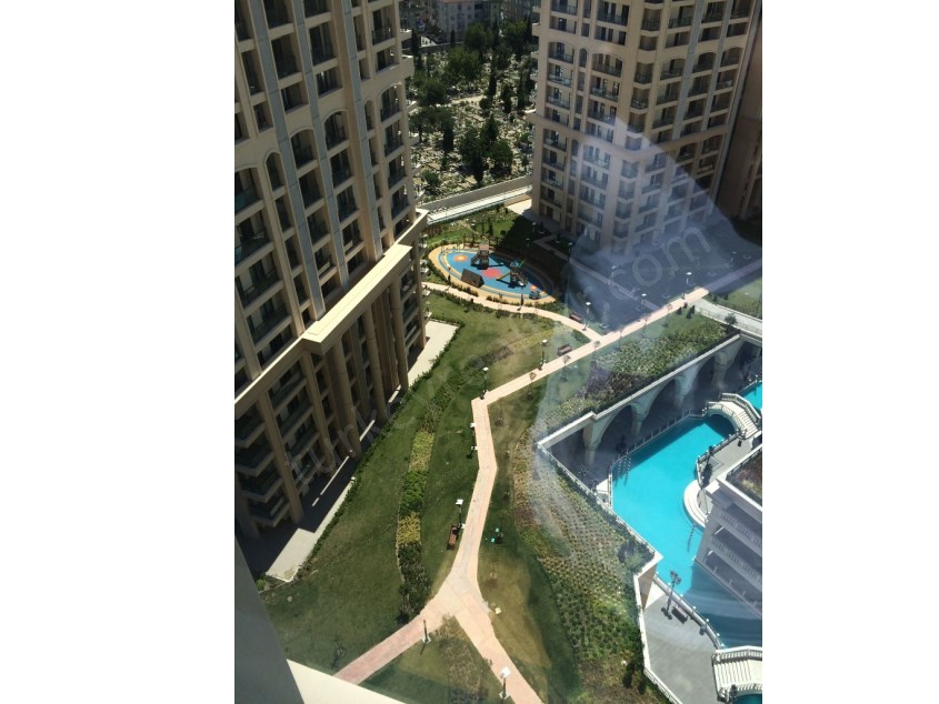 3.5+1 Apartment with Closed Kitchen and Balcony for Sale in Viaport Venezia