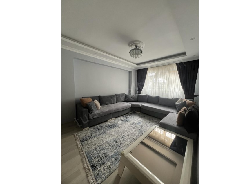 4+1 Opportunity Flat for Sale in Eyüpsultan