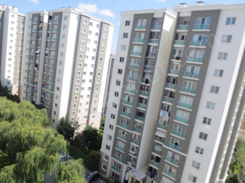Apartment for Sale in Kiptaş Kayabaşı Site in Başakşehir
