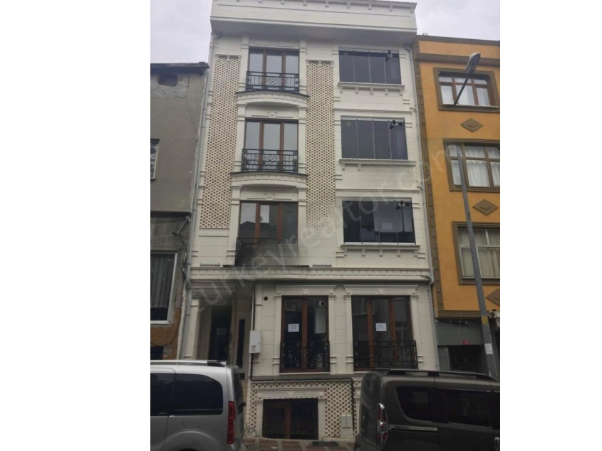 2+1 for Sale in Central Location in Bayrampaşa