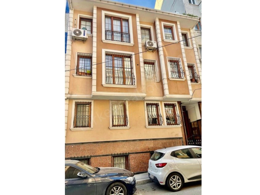 Fatihte Yatırımlık Kira Getirisi 3+1 Satılık Daire