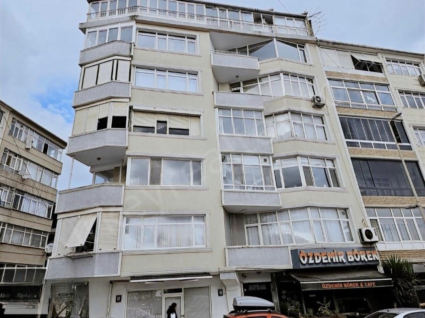 3+1 Flat for Sale with Full Sea View in Avcılar