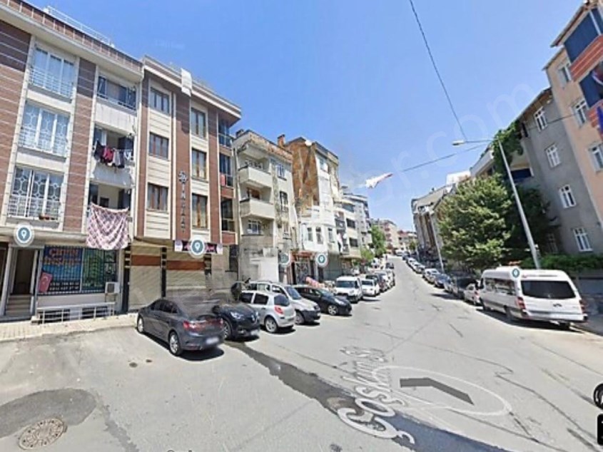 2+1 Flat for Sale in a Central Location in Eyüpsultan