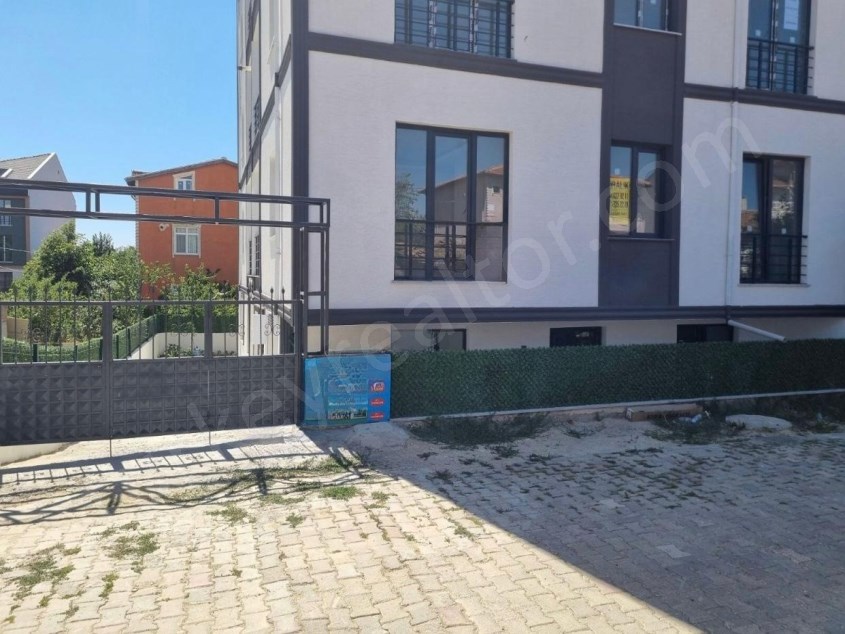 1+1 Apartment for Sale in a Brand New Building in Silivri