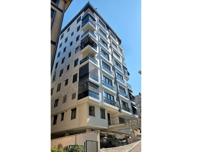 2+1 APARTMENT FOR SALE IN BEŞİKTAŞ WITH OPEN PARKING