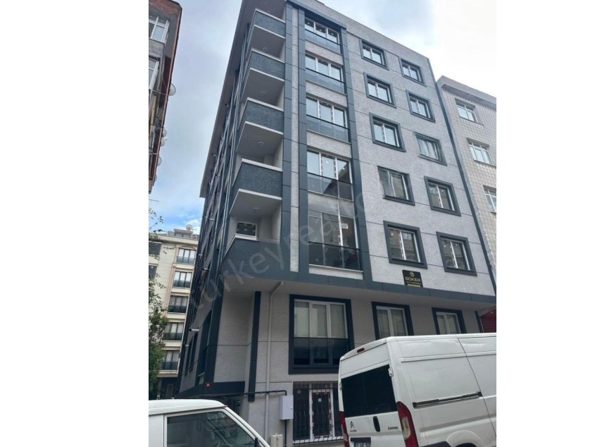 3+1 APARTMENT FOR SALE IN A NEW BUILDING IN BAHÇELİEVLER