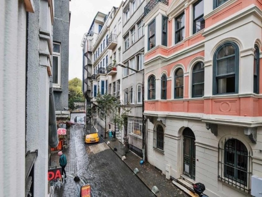 ULTRA LUXURIOUS FURNISHED 2+1 APARTMENT FOR SALE IN TAKSIM, SUI FOR AIRBNB