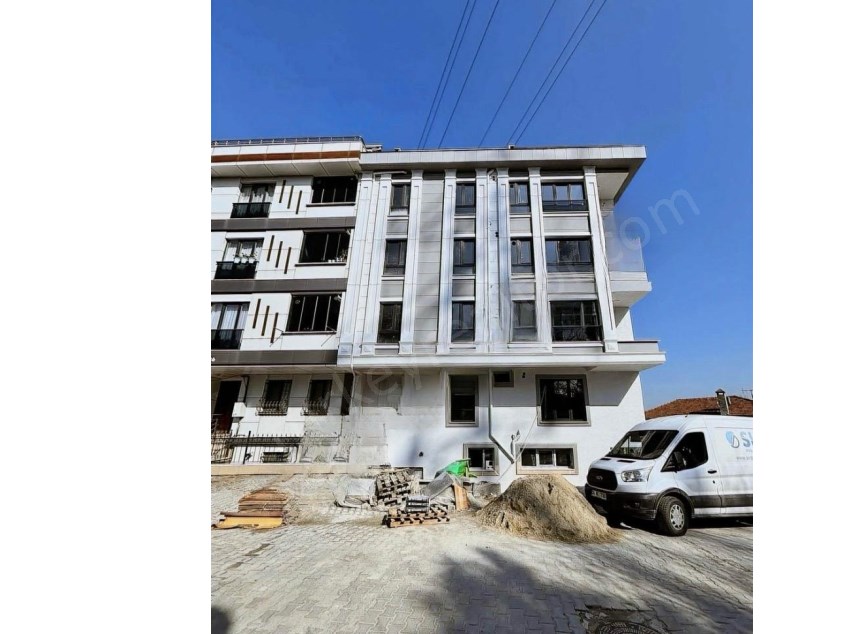 EYÜPSULTAN AKŞEMSEDDİN MAHALLESİNDE YENİ BİNADA SATILIK 2+1 DAİRE