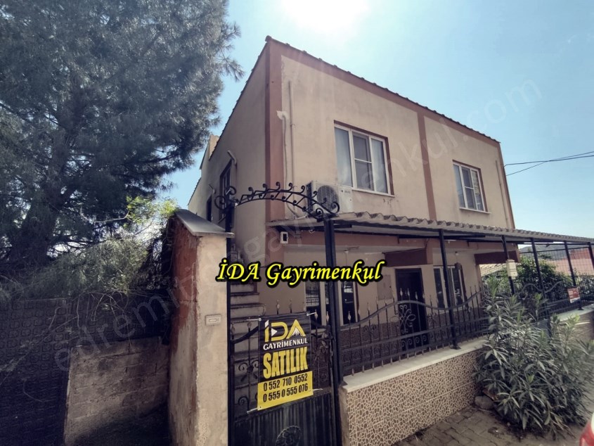 İDADAN EDREMİT KADIKÖYDE MÜSTAKİL TADINDA TERASLI SATILIK 2+1