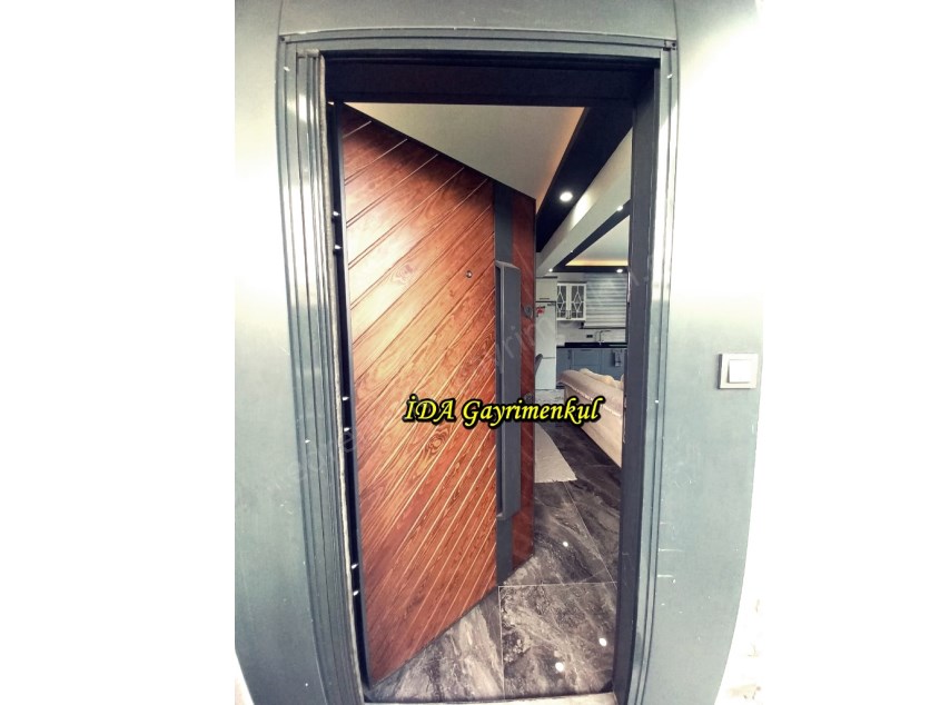 İDADAN GÜRE İSKELEDE HAVUZLU 4+1 BAĞIMSIZ TEK MÜSTAKİL VİLLA