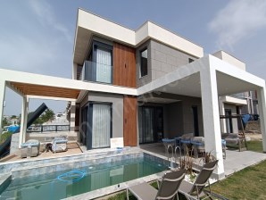 KUŞADASI SOĞUCAKDA, SATILIK, HAVUZLU, MÜSTAKİL, 5+1 LÜKS VİLLA…