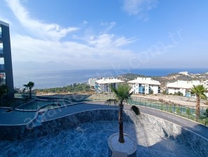 Kuşadasında satılık harika deniz manzaralı 3+1 daire...