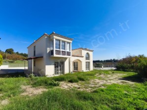 Kuşadası Caferlide, Satılık, 3+1, Sıra dışı tasarımlı, Müstakil villa...