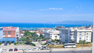 Kuşadası, Eğe Mah. Satılık, Deniz manzaralı, 3+1, Geniş Daire