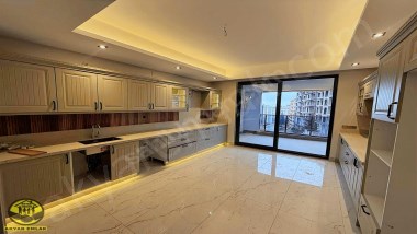 AKYAR EMLAKtan 5+1 SATILIK LÜKS DONANIMLI DAİRE