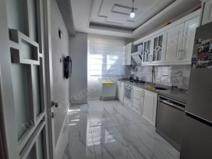 ÜÇKUYULAR SOFUOĞLU MARKET CİVARINDA 2+1 SATILIK DAİRE 